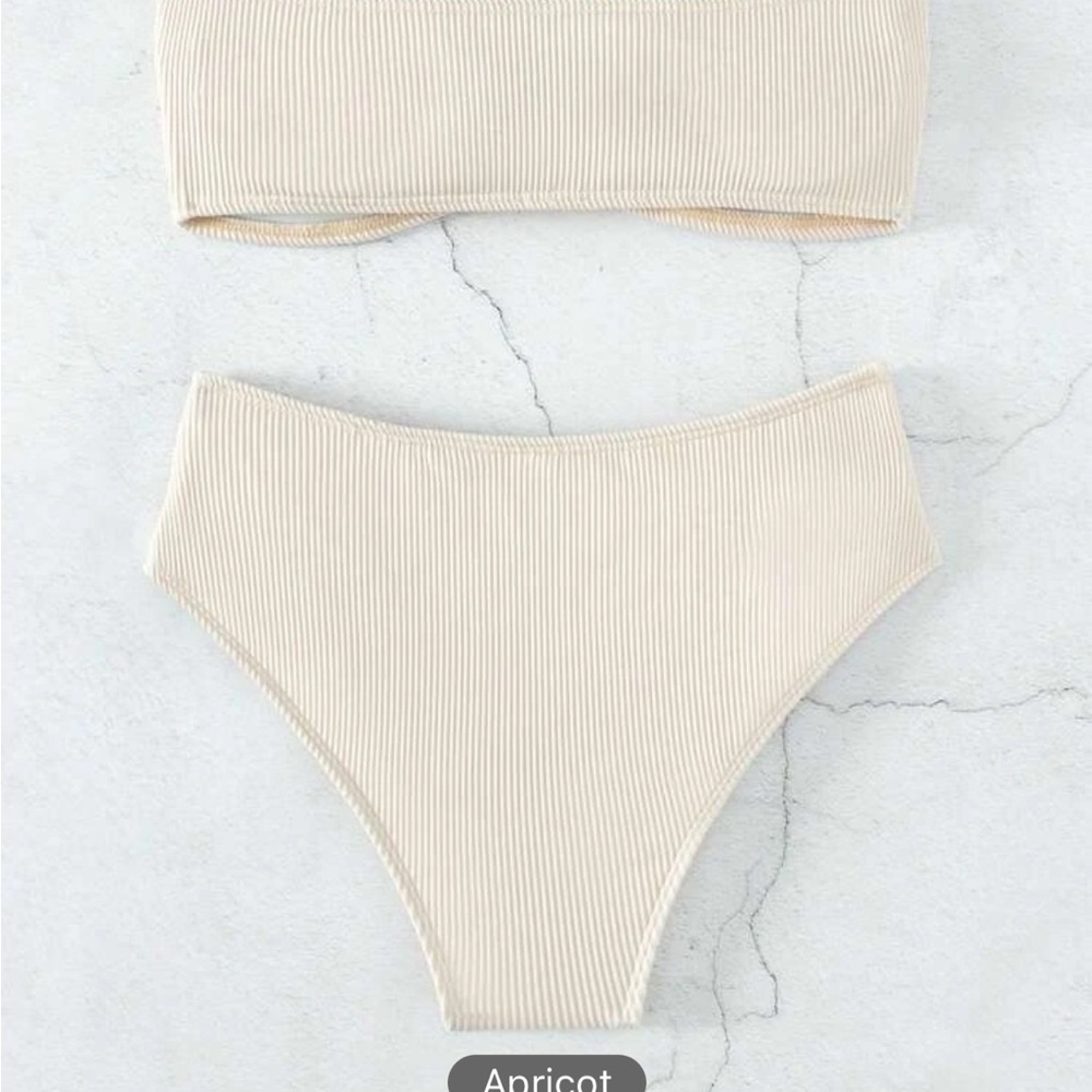 Bathing suit - Picture 3 of 4
